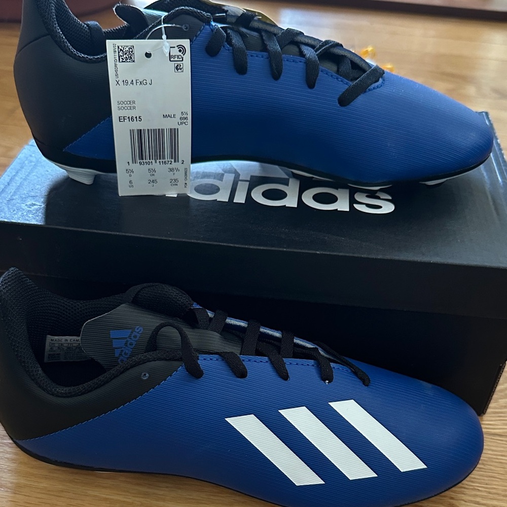 Adidas Men's Black and Blue Athletic Shoes